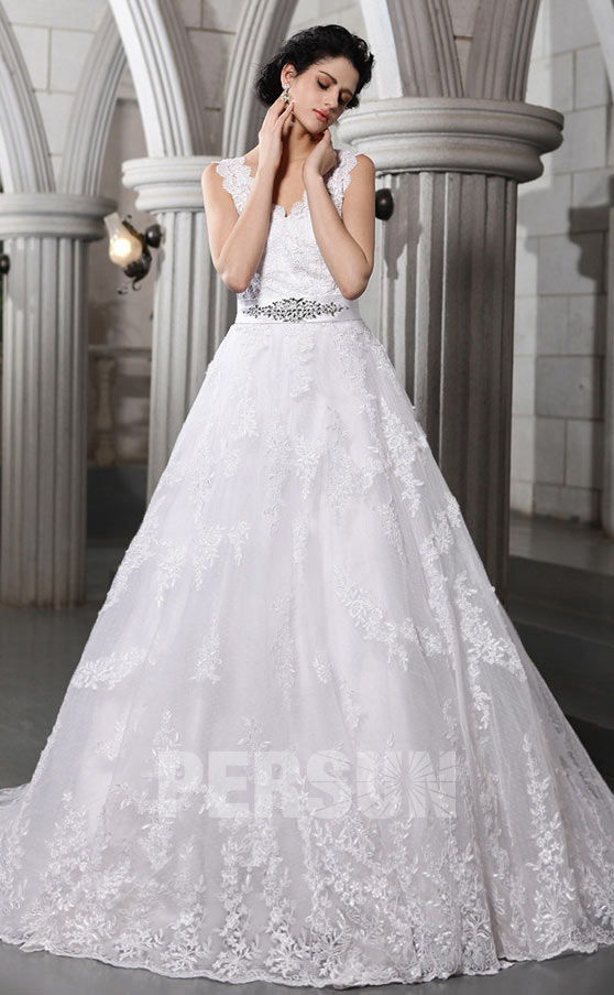 princess-wedding-dress-in-lace