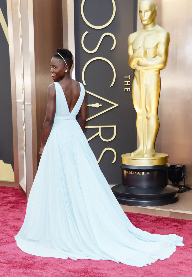 elle-oscars-2014-best-dressed-lupita-v-xln